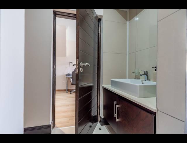 3 BEDROOM HOUSE TO LET IN IZINGA